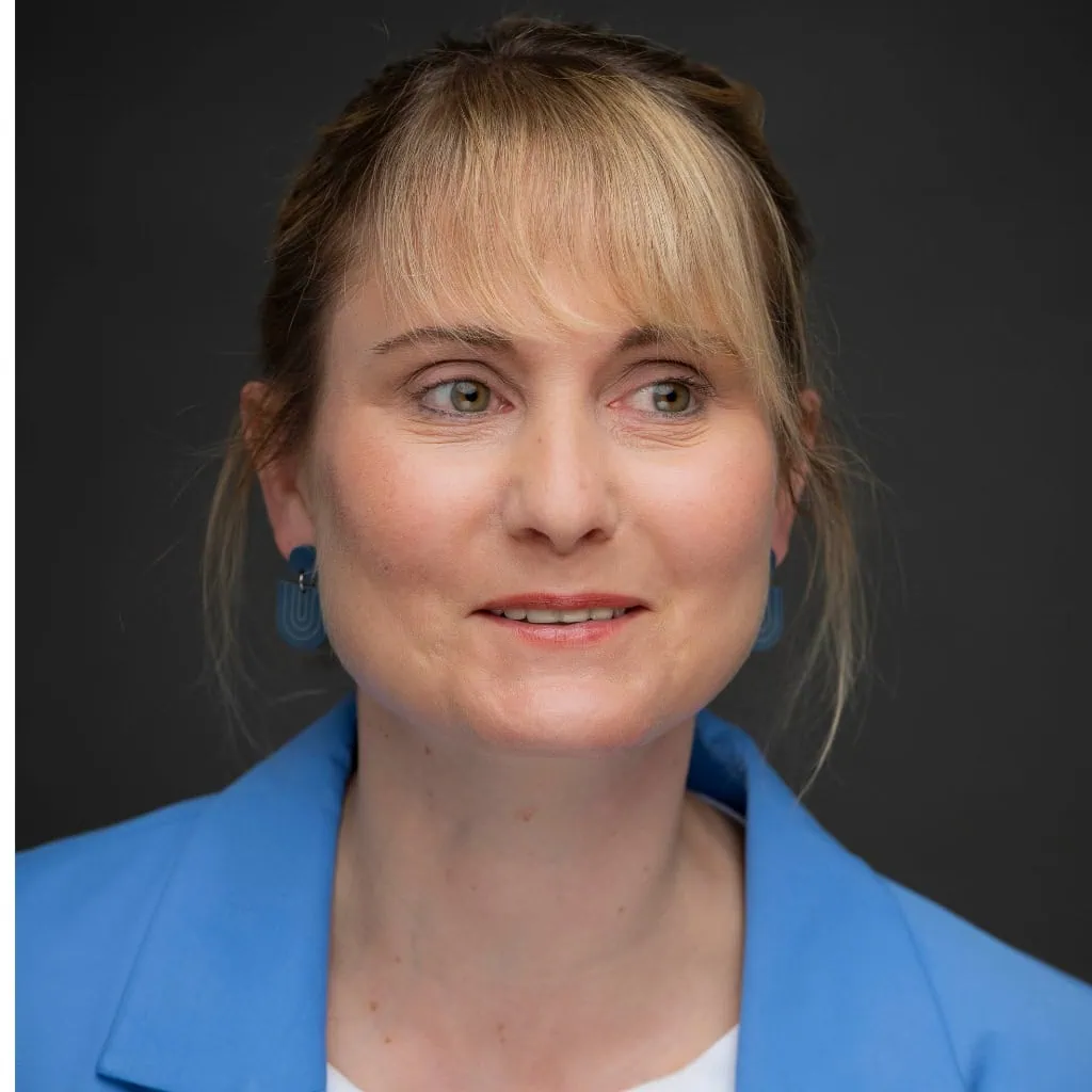 Franziska Weber ist Head of Marketing bei COATRAIN® in Hamburg